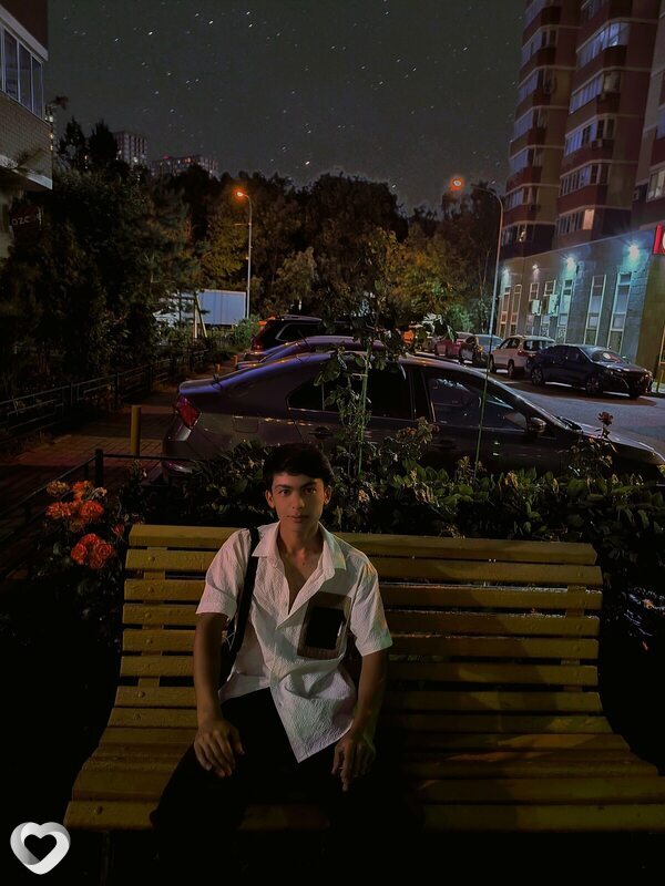 Азиз, 21, Москве — анкета №2537329