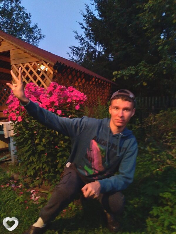 Дима, 19, Ярославле — анкета №2537590