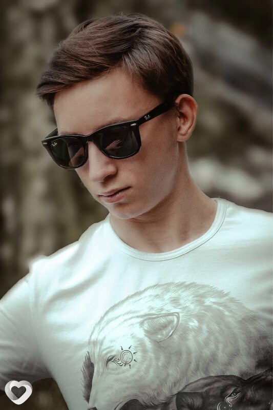 Костя, 20, Королёв — анкета №2537904