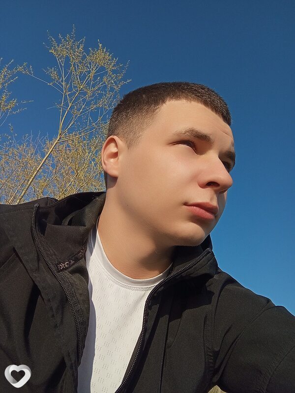 Александр, 22, Якутске — анкета №2538067