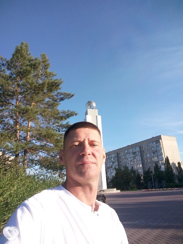 Анатолий, 46, Новотроицке — анкета №2538481