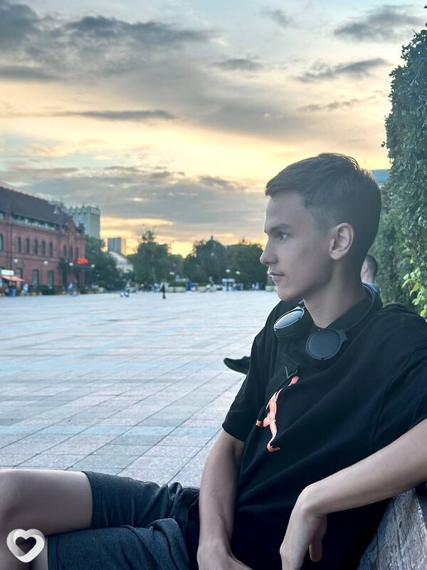 Илья, 19, Пензе — анкета №2539342