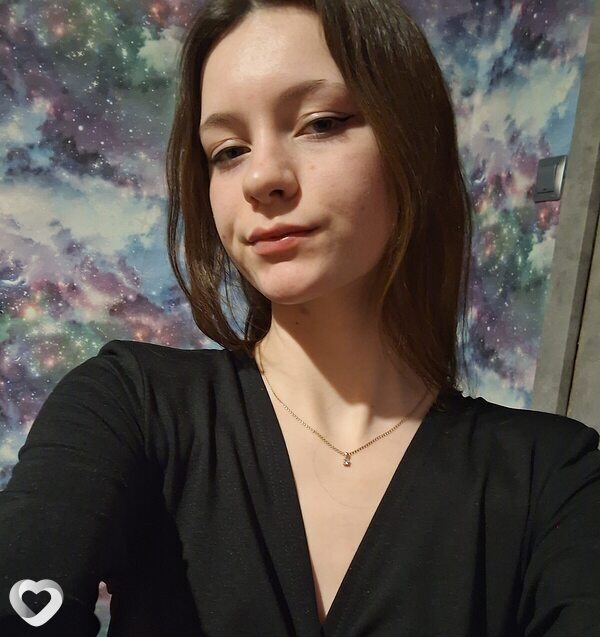 Катя, 20, Кирове — анкета №2539354