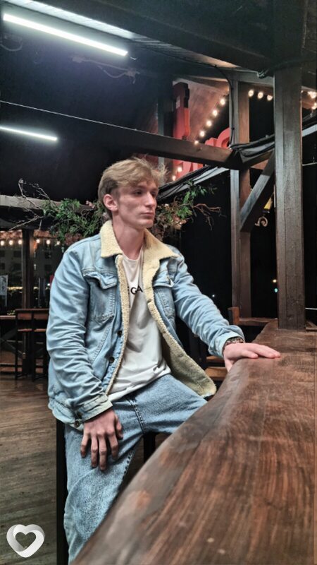 Дима, 20, Сочи — анкета №2539361
