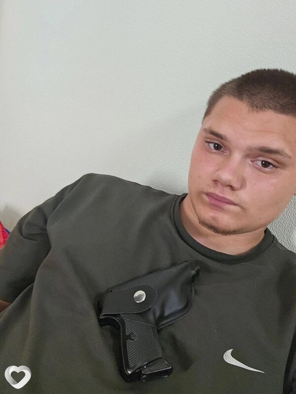 Александр, 20, Ростове-на-Дону — анкета №2539646