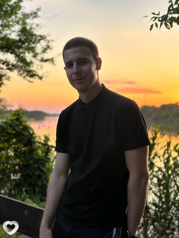 Александр, 25, Каменске-Шахтинском — анкета №2540012