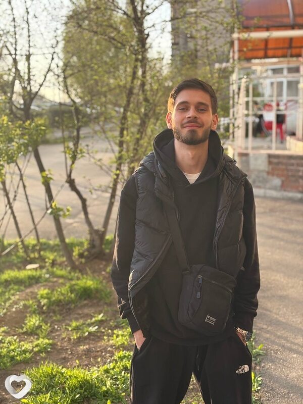 Ванечка, 21, Волжском — анкета №2540159