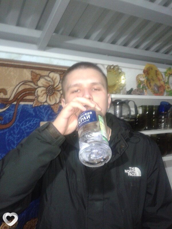Кирилл, 19, Альметьевске — анкета №2540999