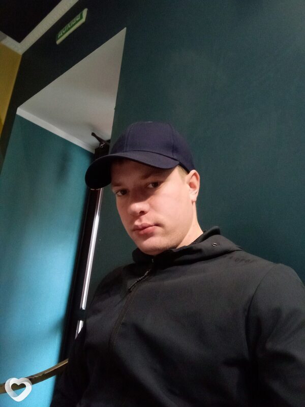 Иван, 27, Омске — анкета №2541079