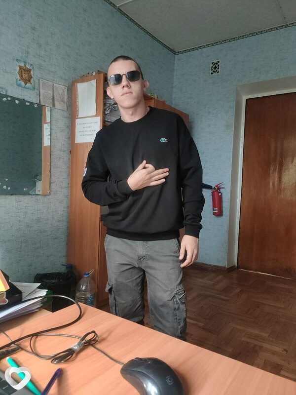 Стас, 20, Ростове-на-Дону — анкета №2541108