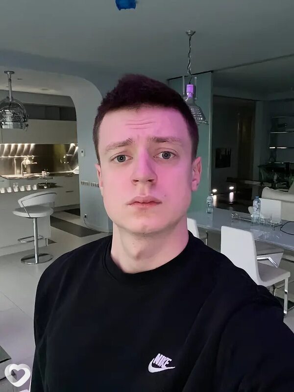 Артур, 19, Новосибирске — анкета №2541328