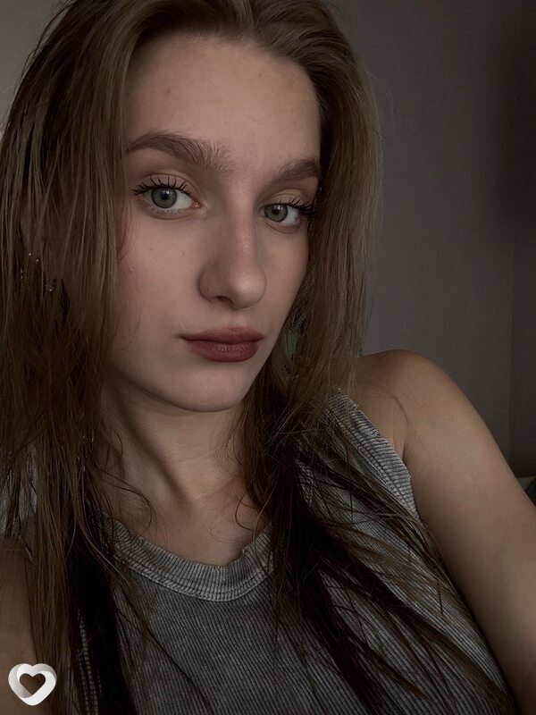 Ксения, 19, Омске — анкета №2542141