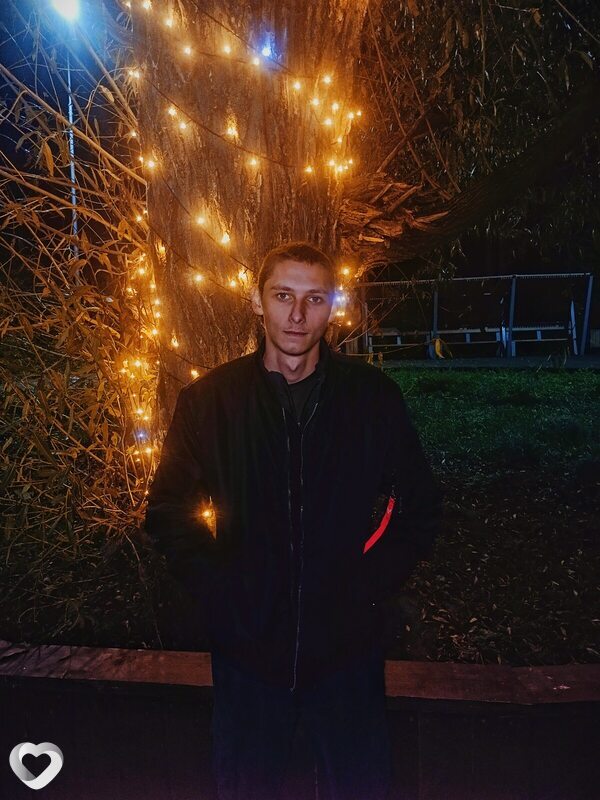 Максим, 19, Белгороде — анкета №2542356