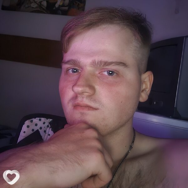 Андрей, 22, Старом Осколе — анкета №2542608