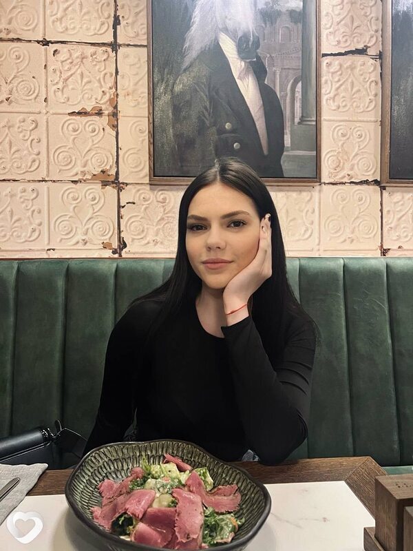 Юля, 22, Москве — анкета №2542943