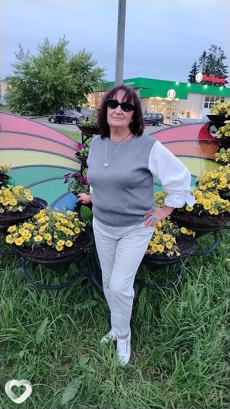 Лариса, 66, Санкт-Петербурге — анкета №2542818