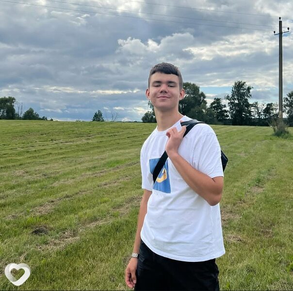 Илья, 21, Пинске — анкета №2543135