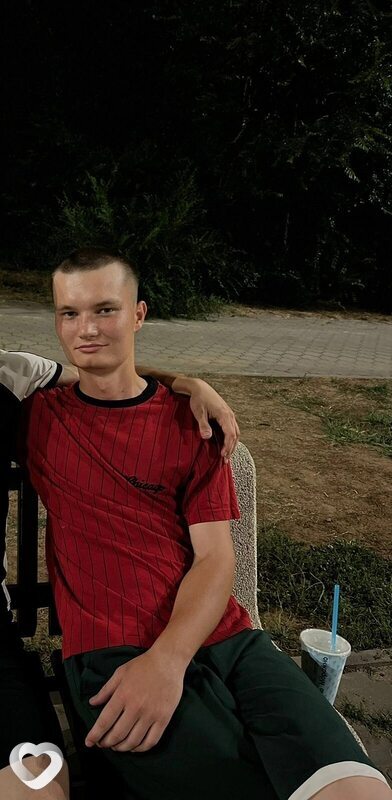 Дмитрий, 22, Волжском — анкета №2543411
