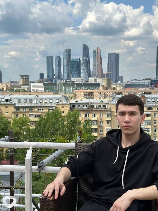 Илёс, 24, Москве — анкета №2544474