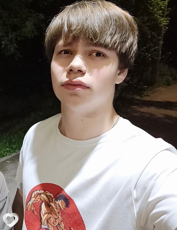 Дима, 19, Челябинске — анкета №2544592