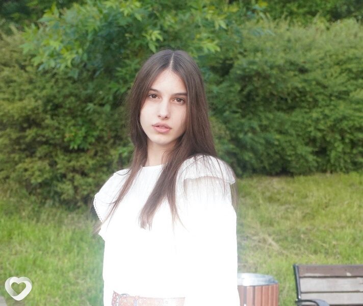 Анна, 20, Москве — анкета №2544714