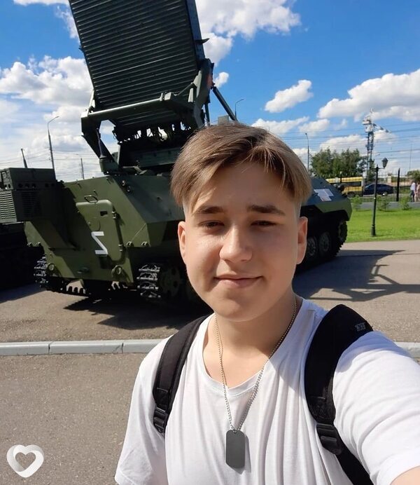 Тёма, 19, Москве — анкета №2545097