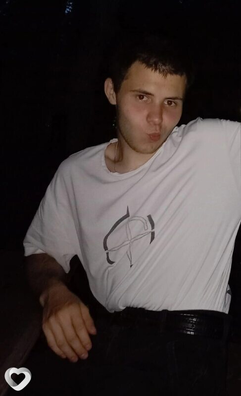 Александр, 19, Новосибирске — анкета №2545309
