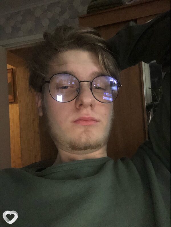 Дмитрий, 21, Брянске — анкета №2546209