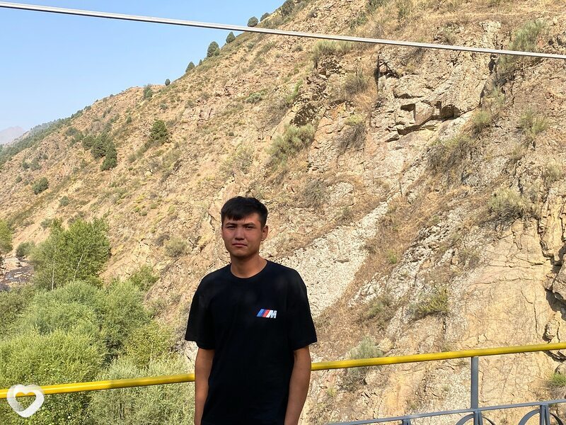 Тимур, 21, Ташкент — анкета №2545546