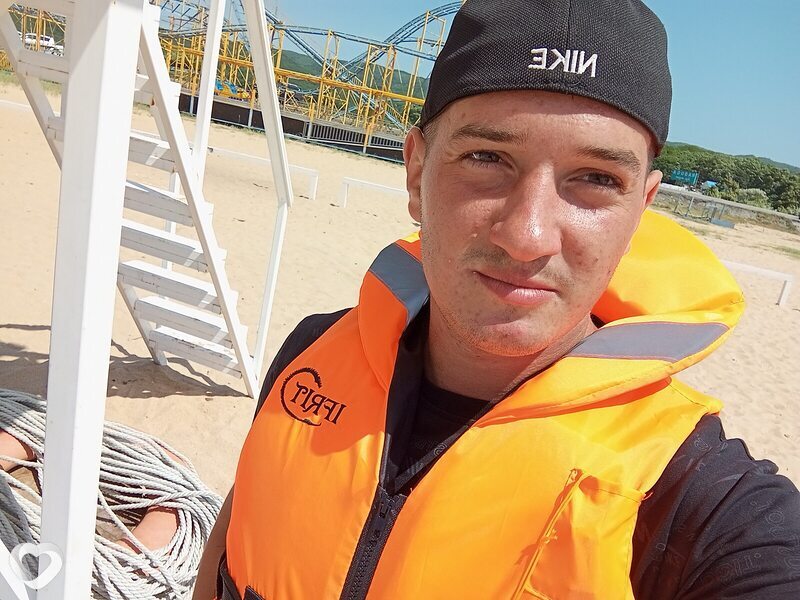 Евгений, 24, Находке — анкета №2546034