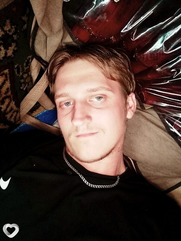Михаил, 23, Усть-Каменогорск — анкета №2546955