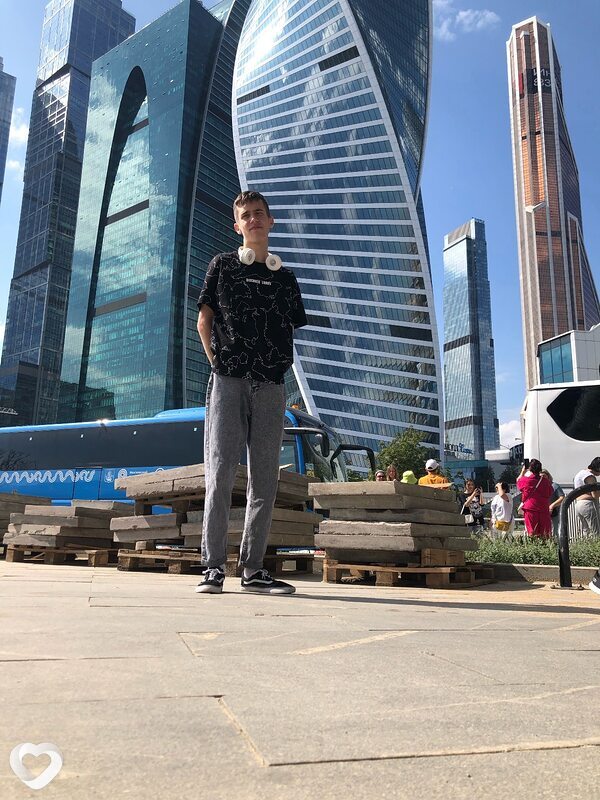 Паша, 21, Санкт-Петербурге — анкета №2546685
