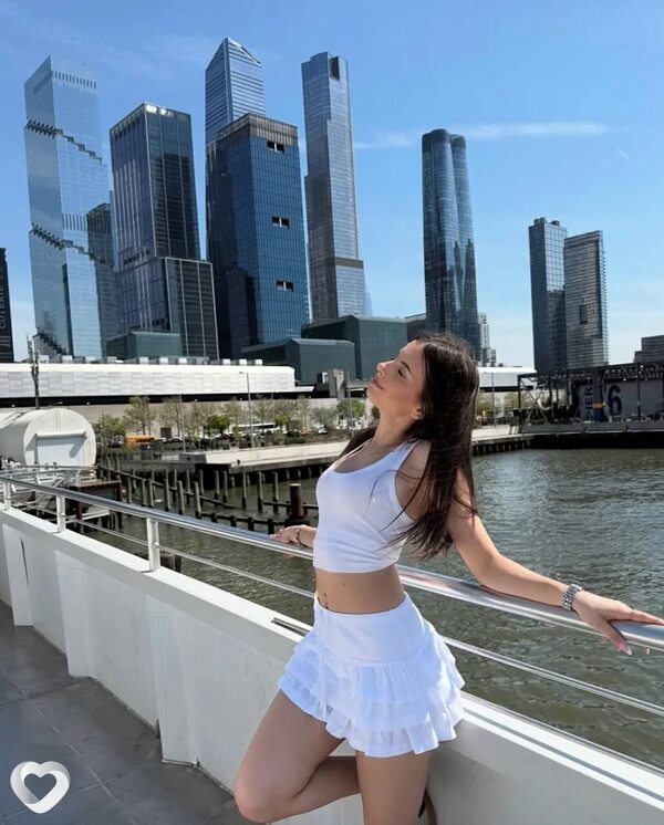 Аня, Москва