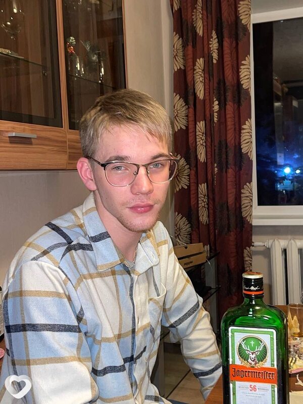 Дима, 25, Томске — анкета №2546933