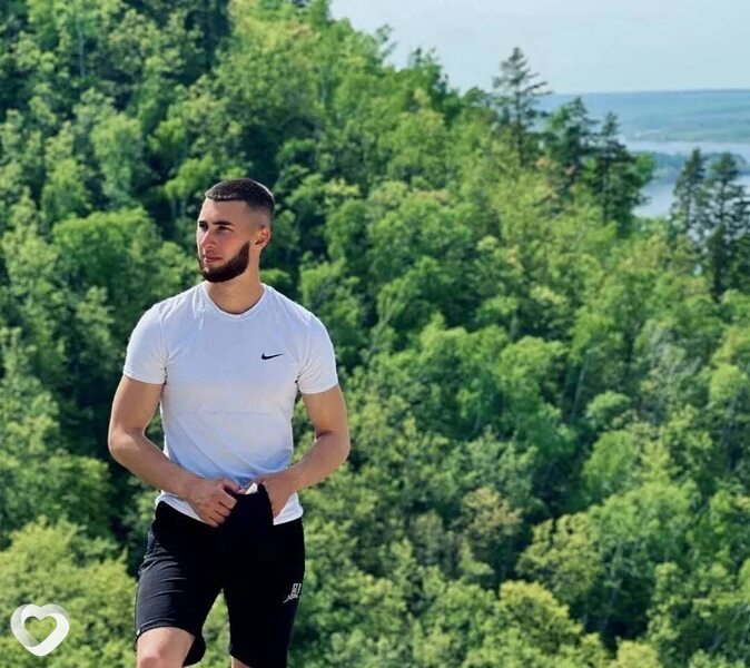 Артем, 25, Сызрани — анкета №2547599