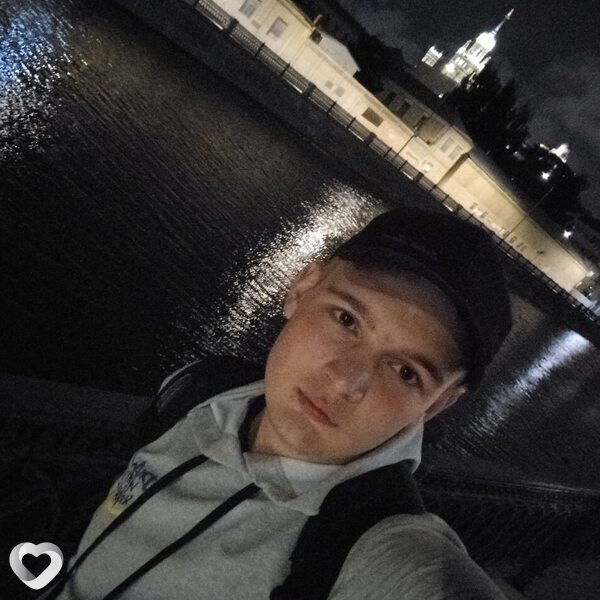 Артем, Карачев