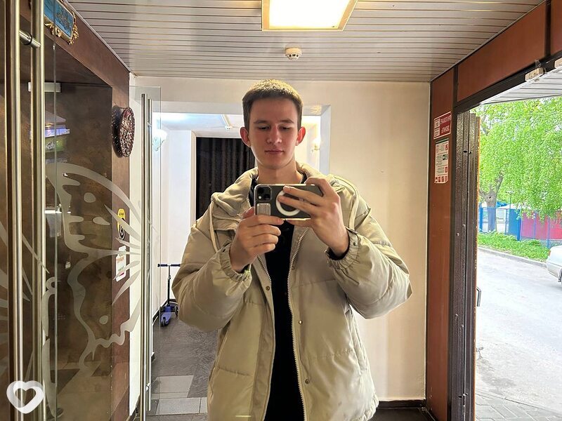 Илья, 19, Тамбове — анкета №2548885