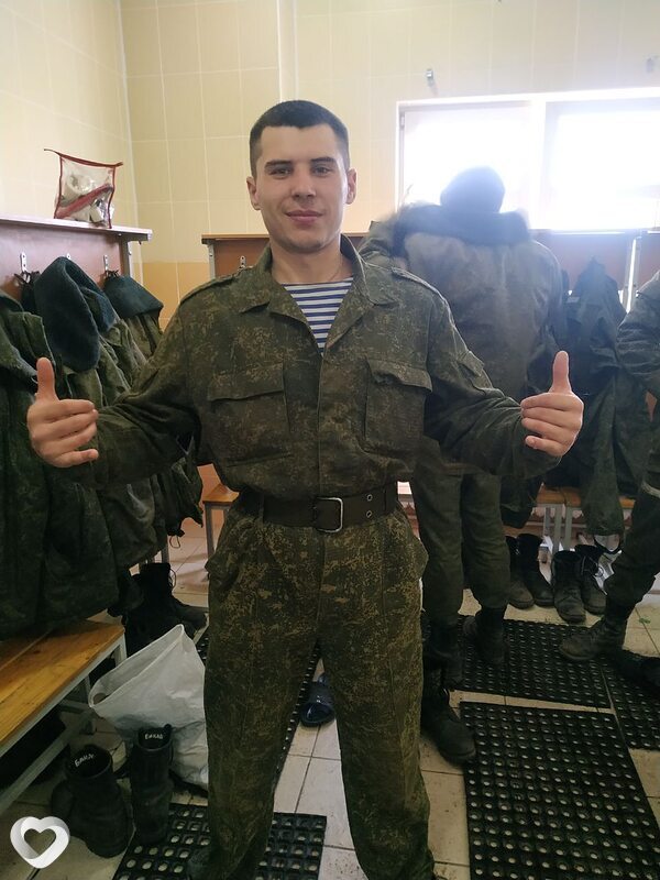 Юрий, 25, Лунинце — анкета №2548935