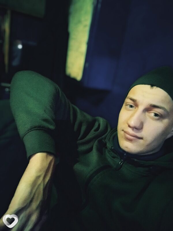 Андрей, 26, Белове — анкета №2548731