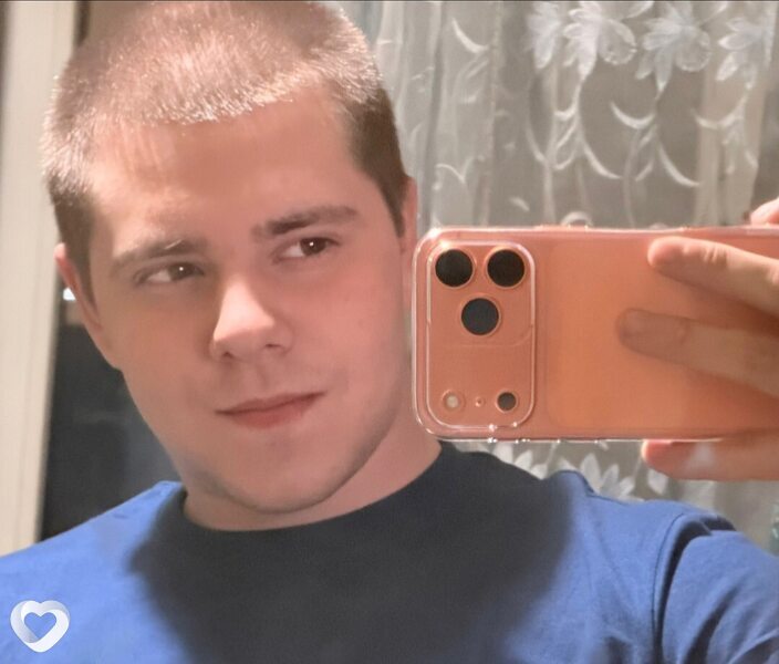 Денис, 22, Новошахтинске — анкета №2548756