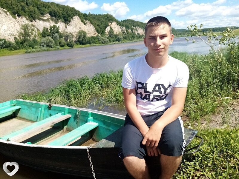 Сашв, 22, Челябинске — анкета №2549296