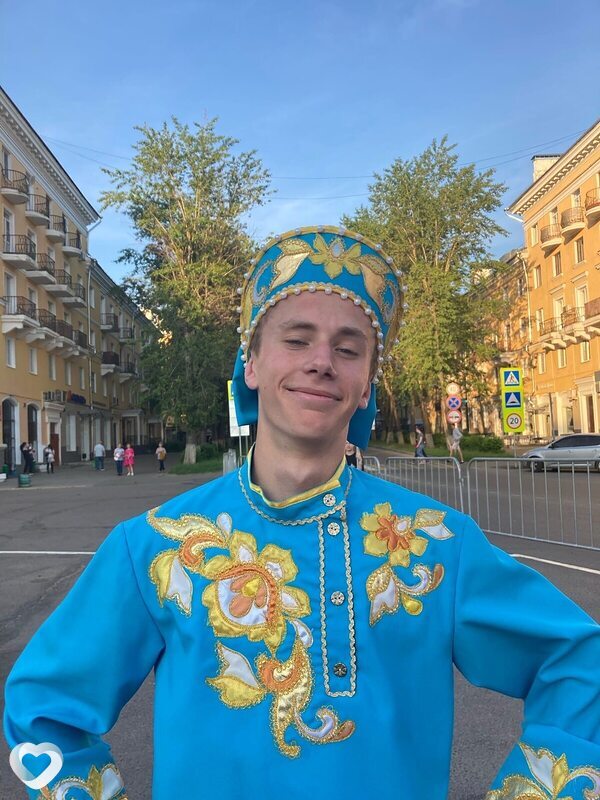 Михаил, 21, Москве — анкета №2549471