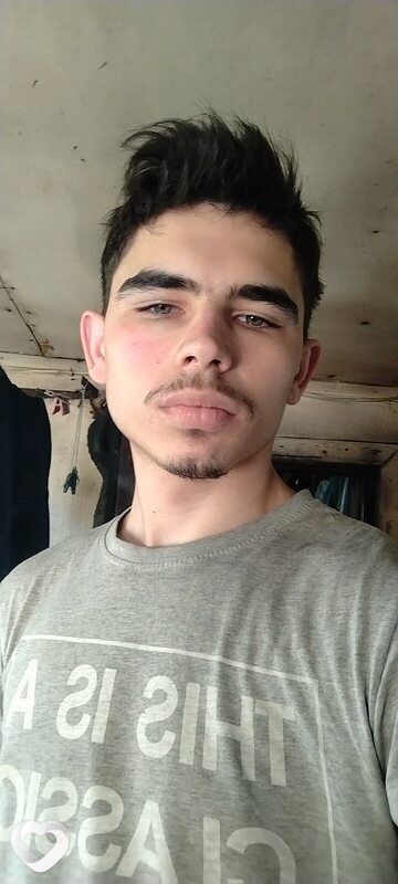 Иван, 21, Рубцовске — анкета №2550479