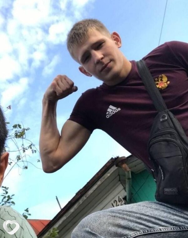 Дмитрий, 21, Челябинске — анкета №2549594