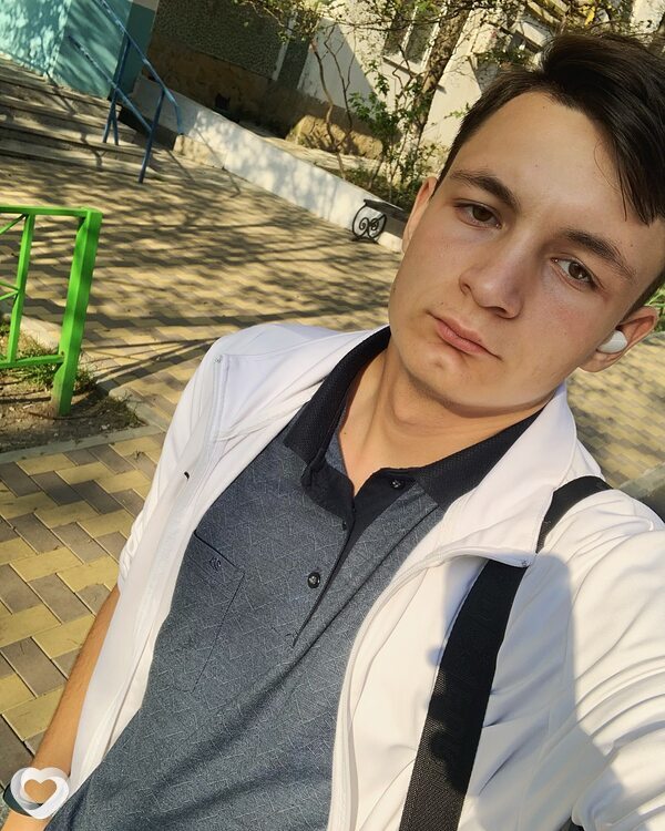Денис, 26, Новороссийске — анкета №2550120