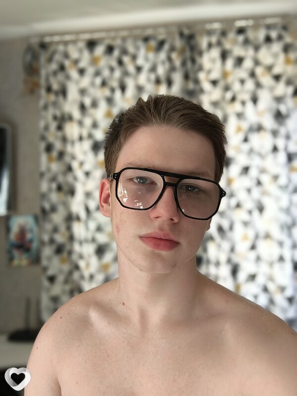Никита, 19, Санкт-Петербурге — анкета №2550409
