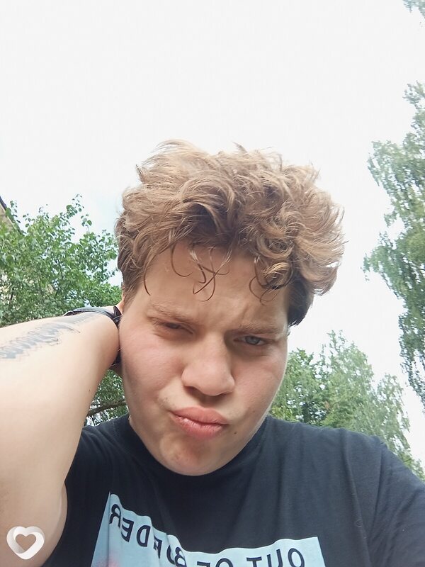 Максим, 19, Владимире — анкета №2550389