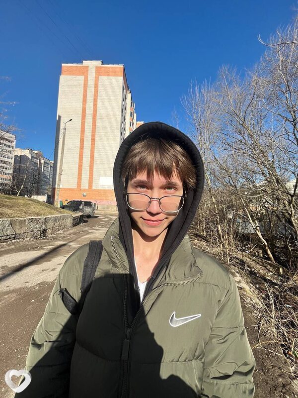 Александр, 19, Смоленске — анкета №2550510