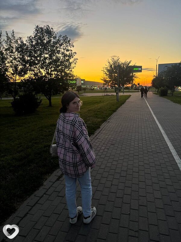 Алёна, 19, Жлобине — анкета №2550829