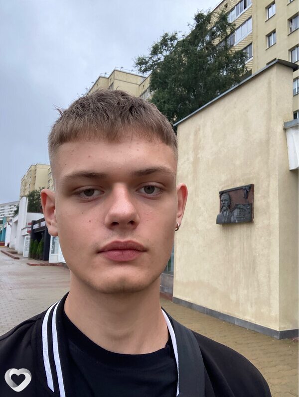 Максим, 20, Минске — анкета №2550636